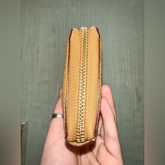 ‼️ FLASH SALE Vivienne Westwood Round Zip Long Wallet - Picture 8 of 9
